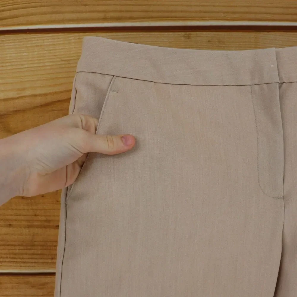 Worthington Capri Pants Womens 12 Beige Flat Front Mid Rise‎ Modern Fit Pockets